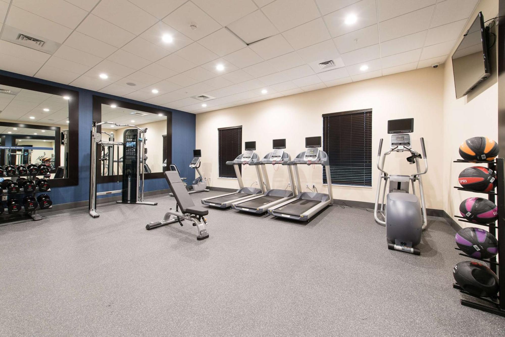 Hampton Inn And Suites Fayetteville, Nc Екстериор снимка