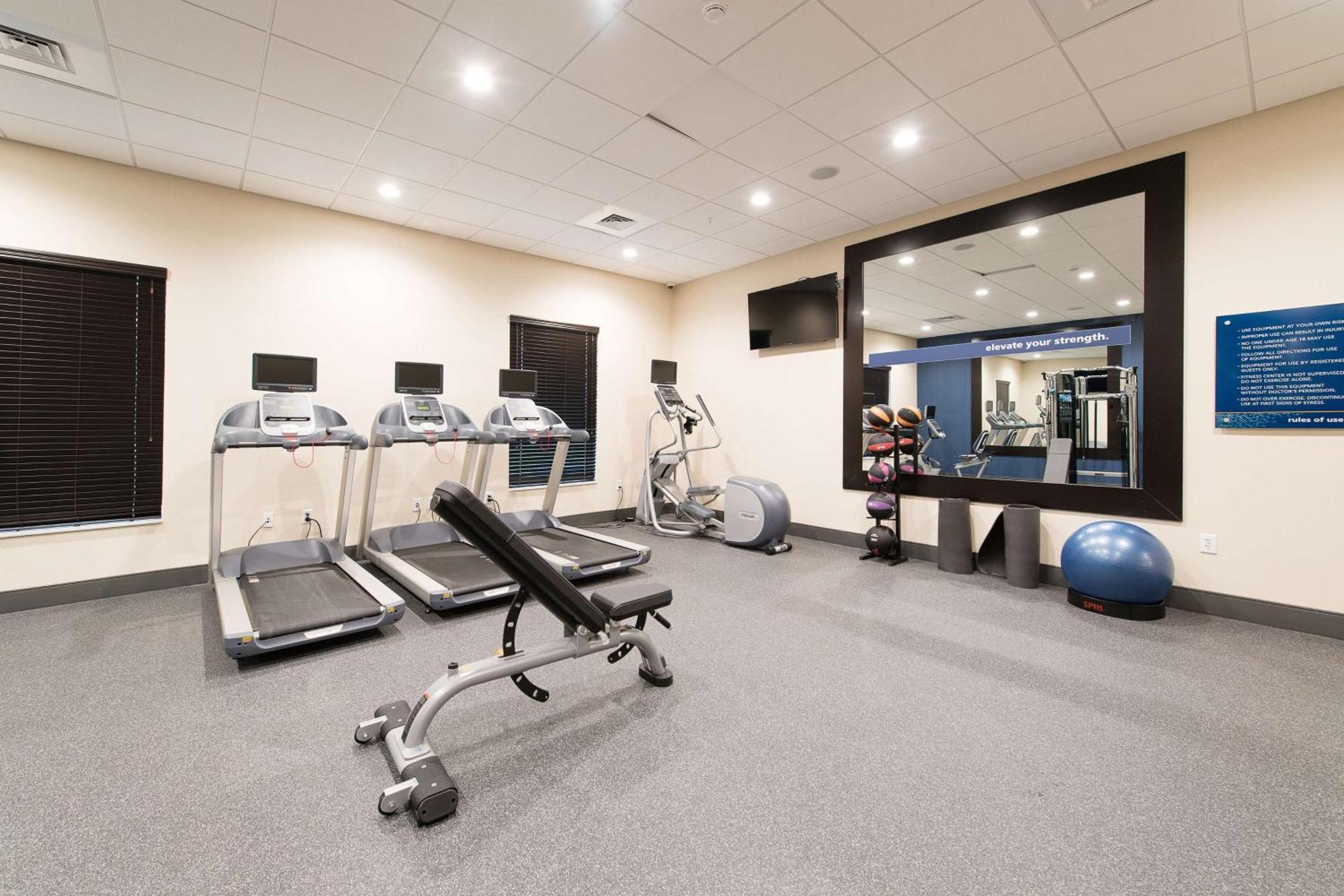 Hampton Inn And Suites Fayetteville, Nc Екстериор снимка